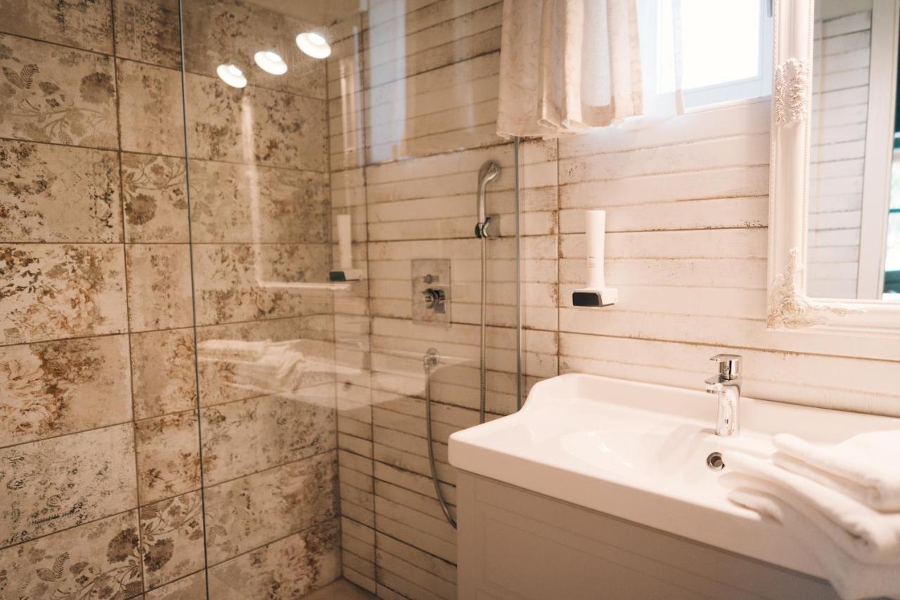 Pajta Apartman Es Vendeghaz Тата Экстерьер фото